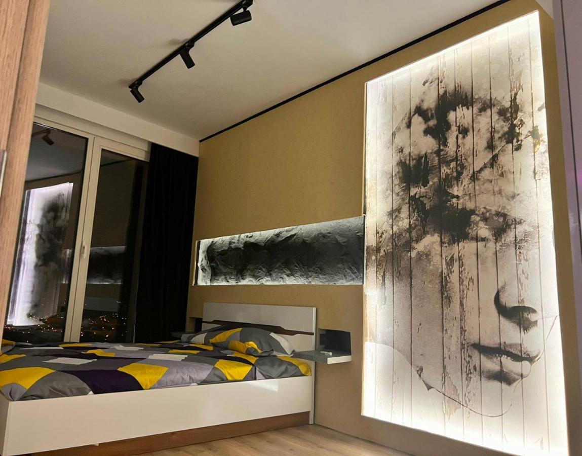 Alfred Sky Smart Apartment 29Th Skopje Buitenkant foto
