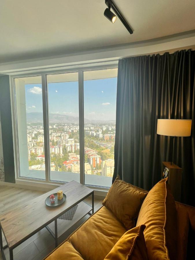 Alfred Sky Smart Apartment 29Th Skopje Buitenkant foto