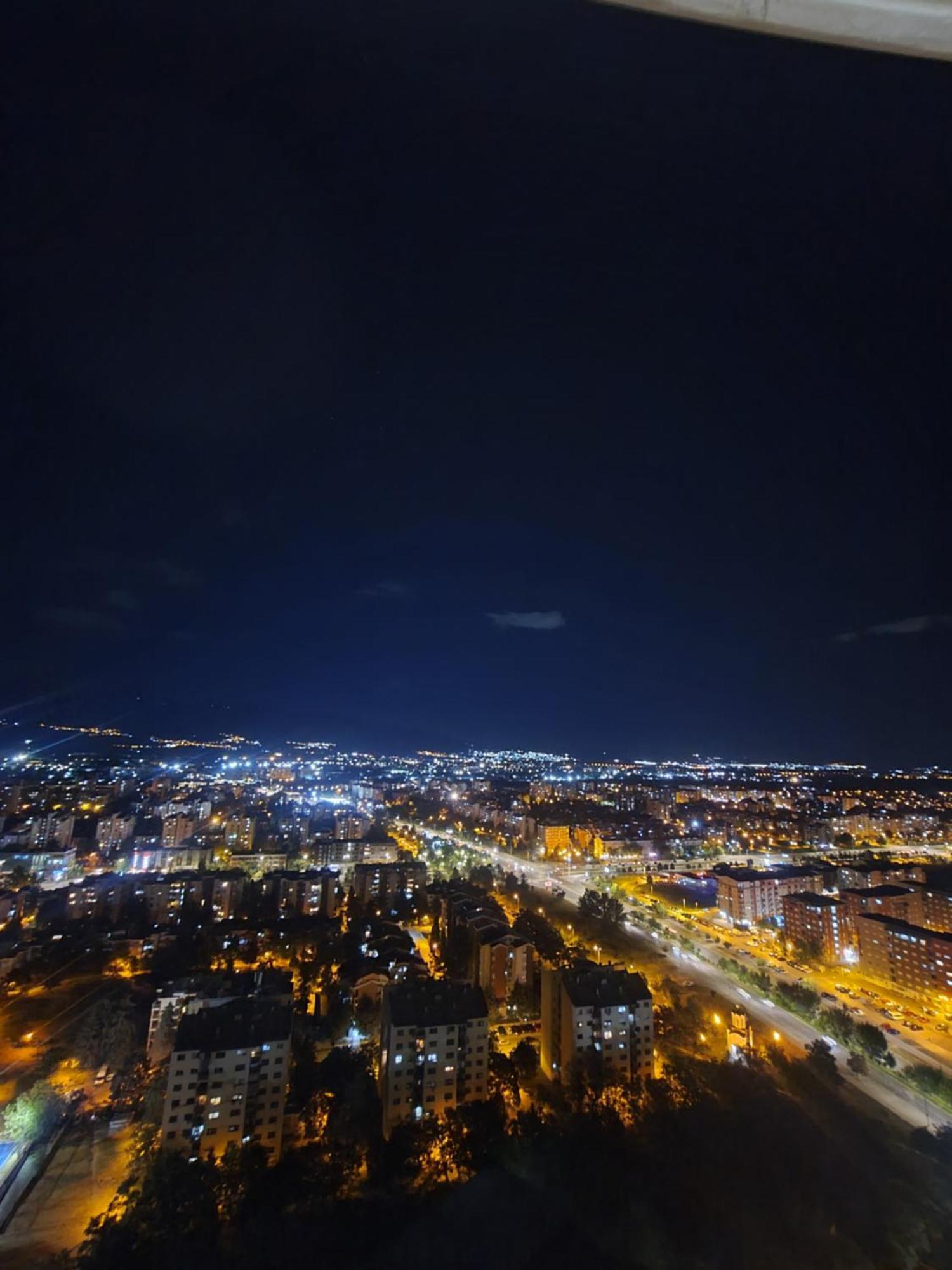 Alfred Sky Smart Apartment 29Th Skopje Buitenkant foto